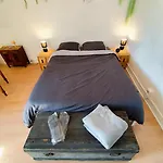 度假居 Maison Au Calme Proche A4 Petit Dejeuner Possible Bezu-le-Guery