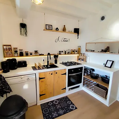 Maison Au Calme Proche A4 Petit Dejeuner Possible Holiday home Bezu-le-Guery