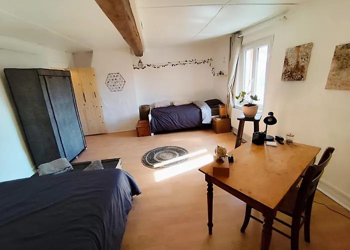 Maison Au Calme Proche A4 Petit Déjeuner Possible Hébergement de vacances